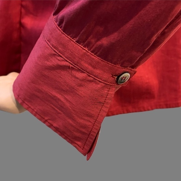 Igigi Aurelia Blouse Plus Size 22 Red Ruffled Neck Turn-Up Cuffs Button Up NWT - Picture 8 of 14
